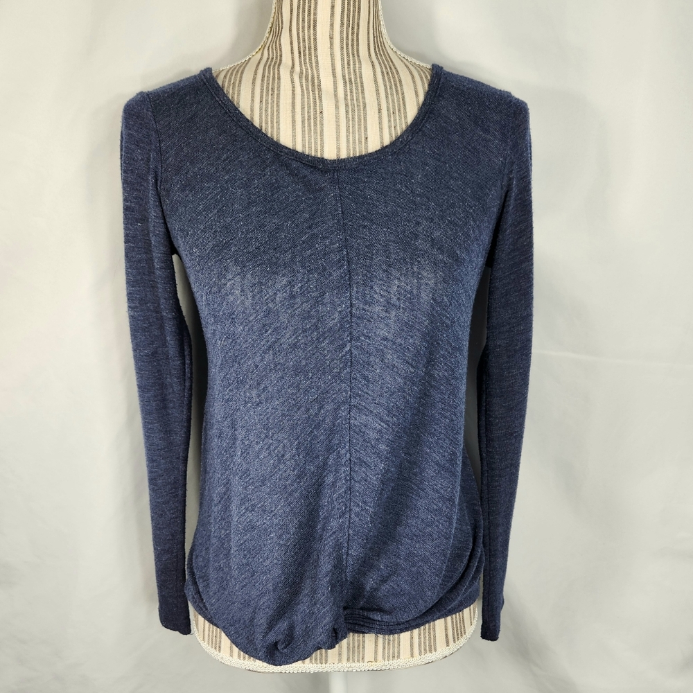 Bobeau Blue Long Sleeve Knotted Front Hem Top Size Small Made in the USA